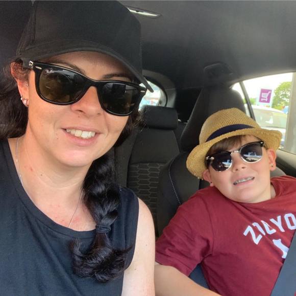 Meet your Posher, Lau - Picture 1 of 1